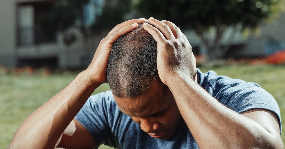 descubre los principales desencadenantes de las migrañas y aprende cómo identificarlos para reducir su impacto en tu vida diaria. información esencial para quienes sufren de ese dolor de cabeza incapacitante.