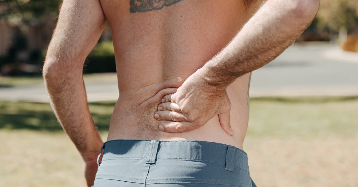 descubre consejos efectivos para aliviar el dolor de espalda. aprende sobre las causas, tratamientos y ejercicios que pueden ayudarte a mejorar tu bienestar y calidad de vida.
