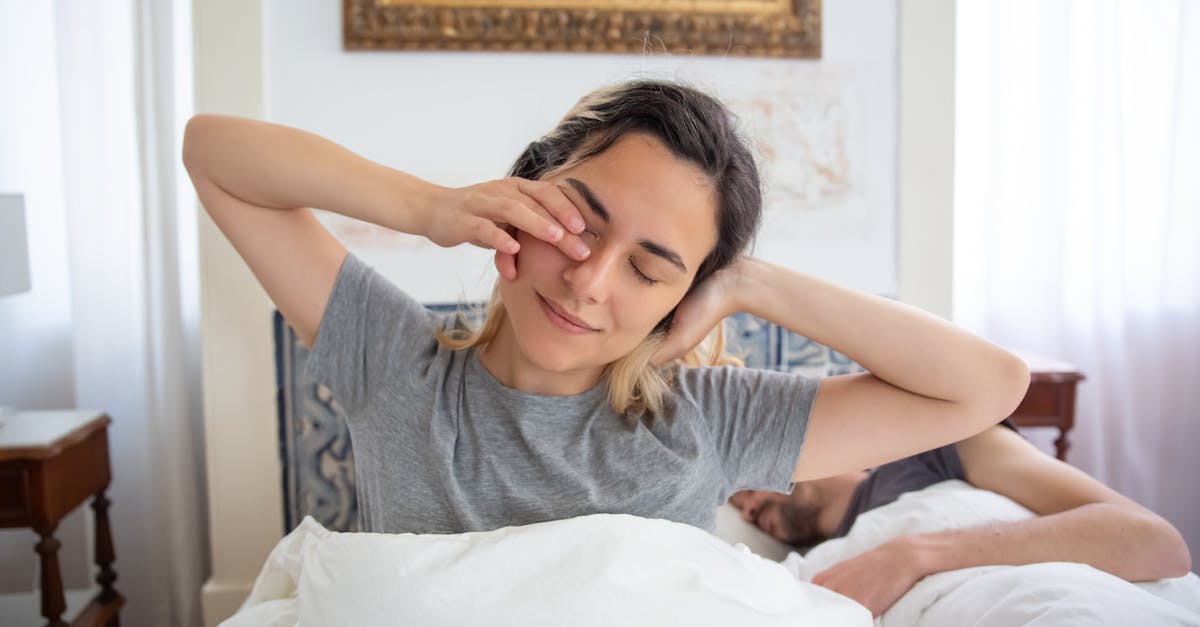 descubre las mejores posiciones para dormir y cómo afectan tu salud y calidad de sueño. encuentra la posición ideal que te otorga un descanso reparador y mejora tu bienestar.