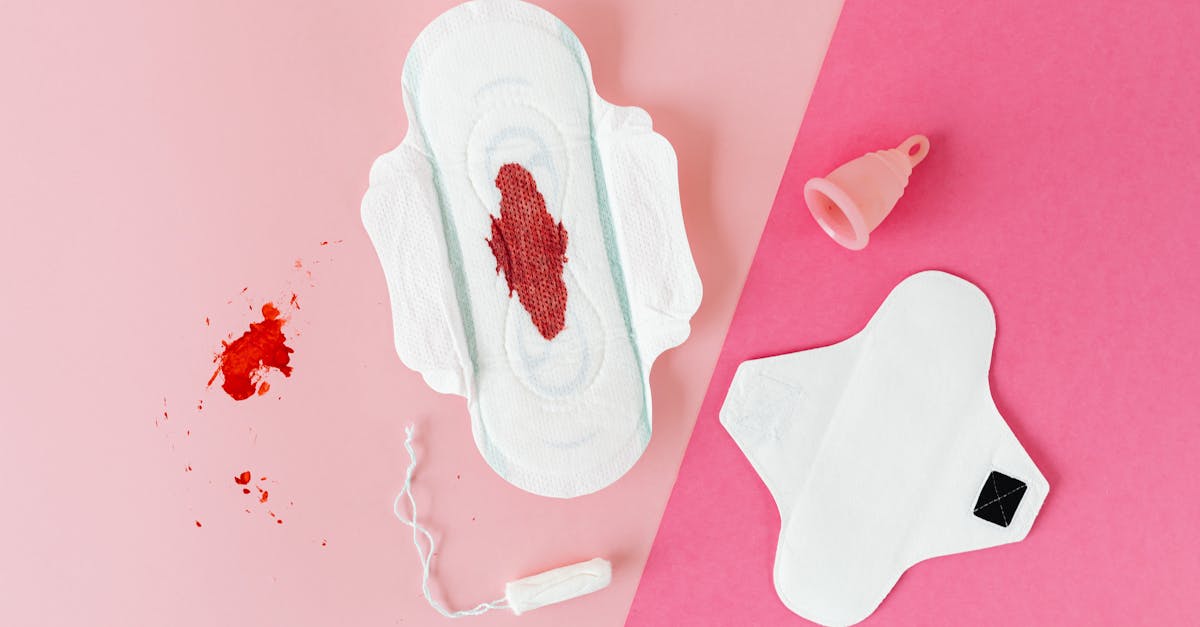 descubre todo sobre las migrañas menstruales: sus causas, síntomas y tratamientos. aprende cómo aliviar el dolor y mejorar tu bienestar durante tu ciclo.