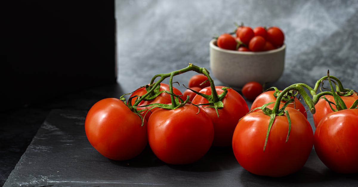 descubre la dieta ideal para combatir la migraña. aprende qué alimentos evitar y cuáles pueden ayudarte a reducir la frecuencia e intensidad de tus crisis de migrañas. vive sin dolor con una alimentación adecuada.