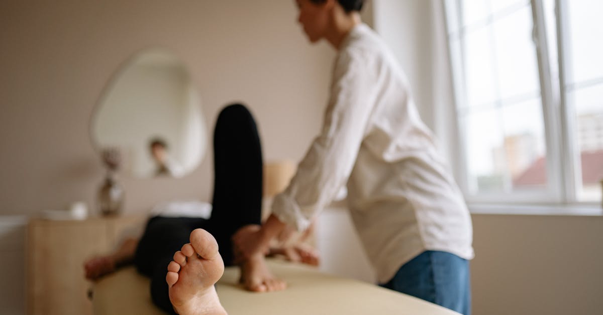 descubre los beneficios de la acupresión, una técnica de medicina alternativa que utiliza puntos de presión en el cuerpo para promover la salud y el bienestar. aprende cómo puede ayudarte a aliviar el estrés, el dolor y mejorar tu calidad de vida.