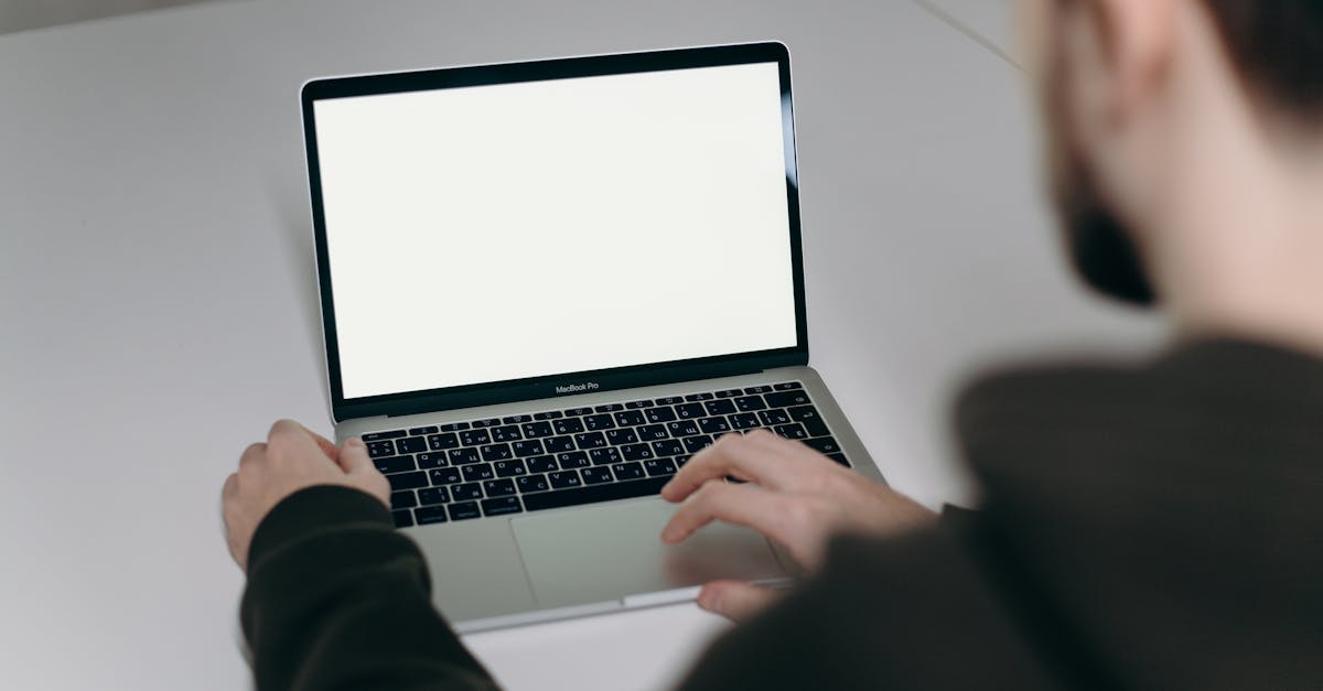 explora el mundo de la ergonomía y descubre cómo optimizar tu entorno de trabajo para mejorar la comodidad y la productividad. aprende sobre técnicas y herramientas que promueven el bienestar físico y mental en diversas actividades diarias.