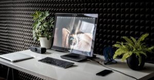 descubre cómo la ergonomía mejora tu bienestar y productividad en el trabajo. aprende sobre la importancia de un entorno laboral diseñado para adaptarse a tus necesidades físicas y mentales.