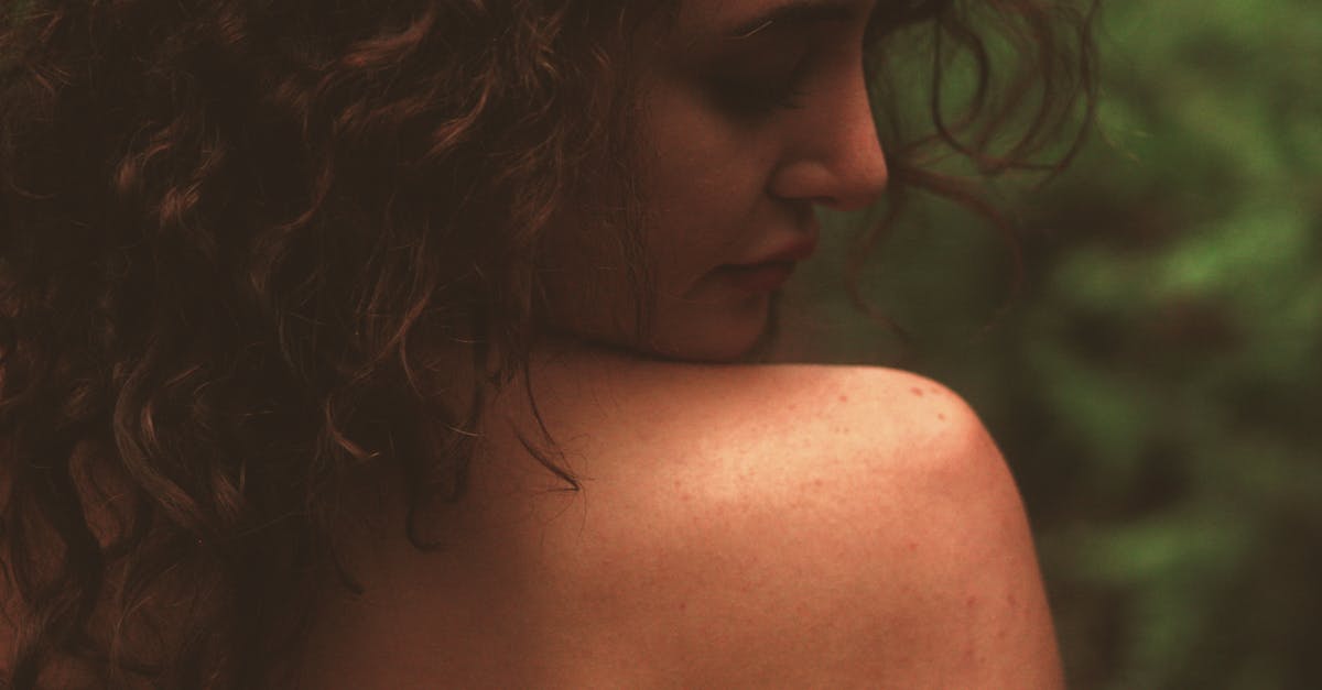 descubre todo sobre la bursitis del hombro, sus síntomas, causas y tratamientos efectivos para aliviar el dolor y recuperar la movilidad. aprende a prevenir esta condición y mejora tu salud articular.