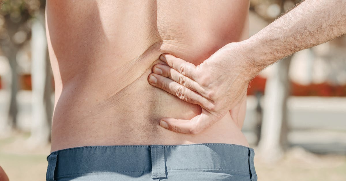 descubre cómo aliviar el dolor de espalda con consejos efectivos, ejercicios y tratamientos naturales. mejora tu calidad de vida y aprende a prevenir molestias en la columna.