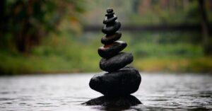 descubre la serenidad y la paz interior con 'calm', una guía para alcanzar el equilibrio emocional y mejorar tu bienestar. explora técnicas de meditación, mindfulness y relajación para transformar tu vida.