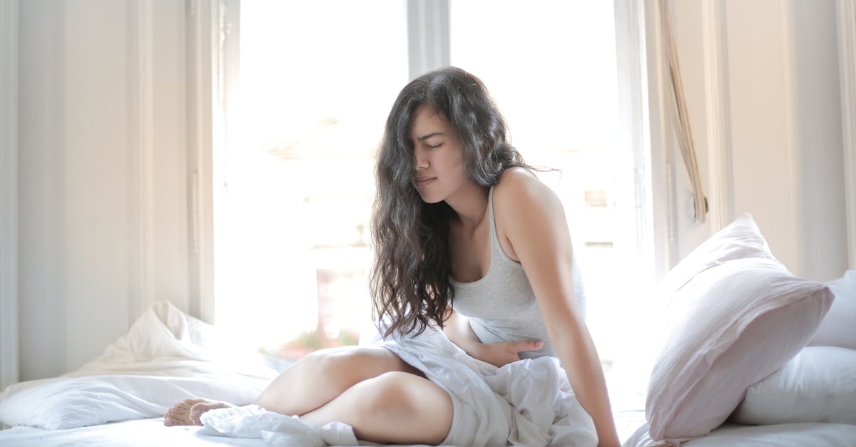 descubre las causas, síntomas y tratamientos para el dolor cervical. aprende a aliviar tus molestias con consejos prácticos y descubre cuándo consultar a un especialista.
