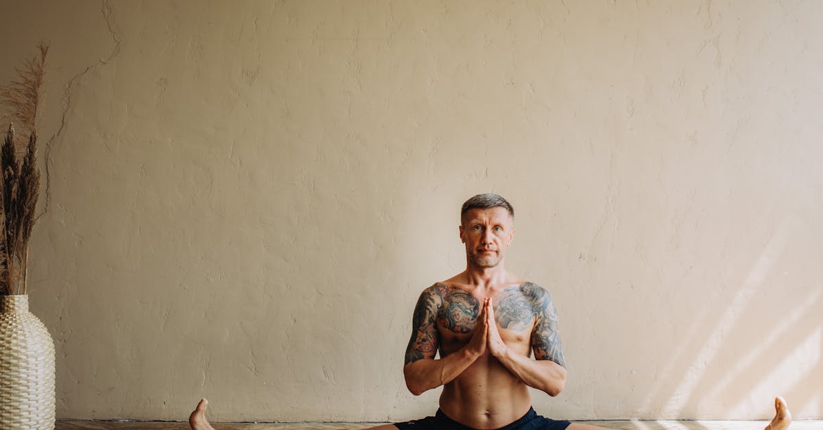 descubre cómo mejorar tu estabilidad y fuerza con el entrenamiento de core control. aprende ejercicios efectivos para tonificar tu abdomen y prevenir lesiones.