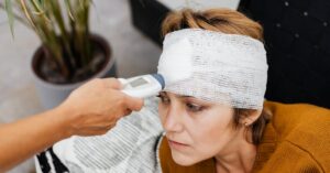 descubre todo sobre las lesiones cranioencefálicas, sus causas, síntomas y tratamientos. infórmate para prevenir y manejar estas condiciones de salud de manera efectiva.