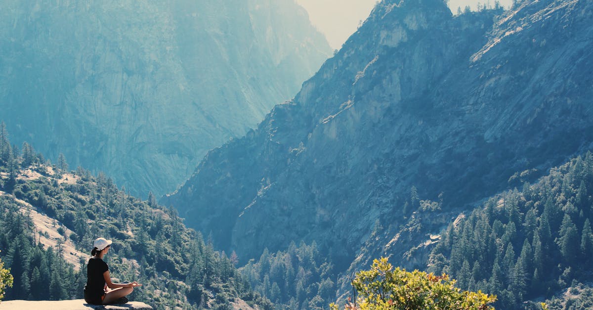 descubre los beneficios de la meditación, una práctica milenaria que promueve la paz interior, la concentración y el bienestar emocional. aprende técnicas efectivas para incorporar la meditación en tu vida diaria y transforma tu mente y cuerpo.
