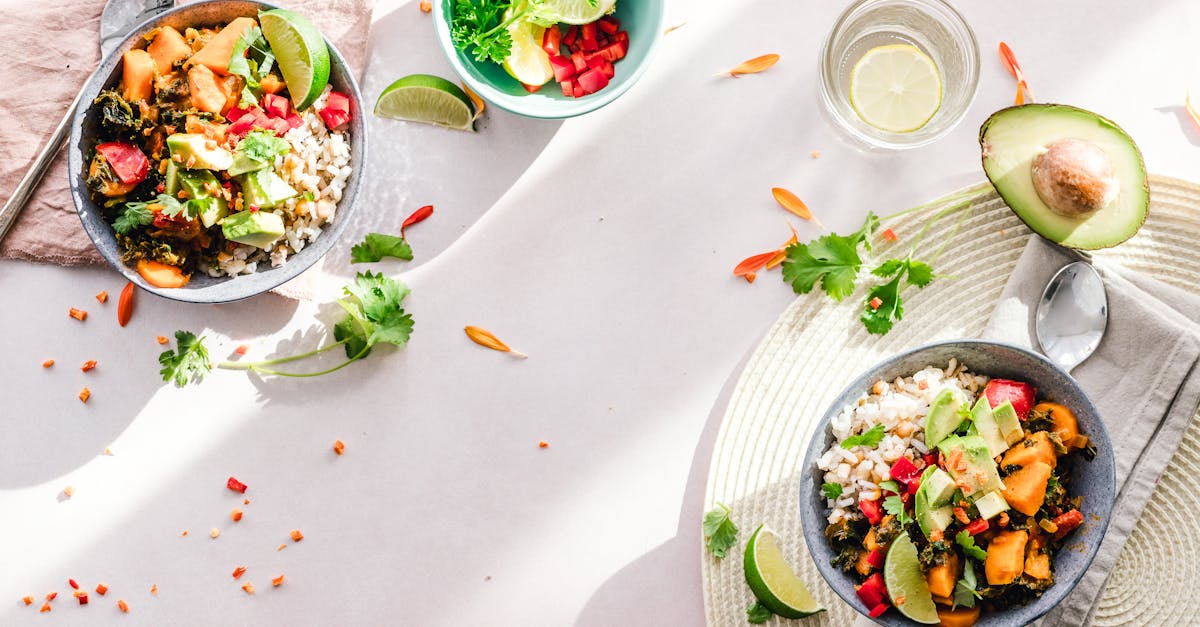 descubre cómo una dieta adecuada puede ayudar a aliviar los síntomas de la migraña. conoce los alimentos recomendados y aquellos a evitar para mejorar tu bienestar y reducir la frecuencia de tus dolores de cabeza.