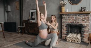 descubre qué es la inclinación pélvica, sus efectos en la postura y cómo corregirla. aprende sobre ejercicios y técnicas para mejorar tu alineación corporal y reducir el dolor lumbar.