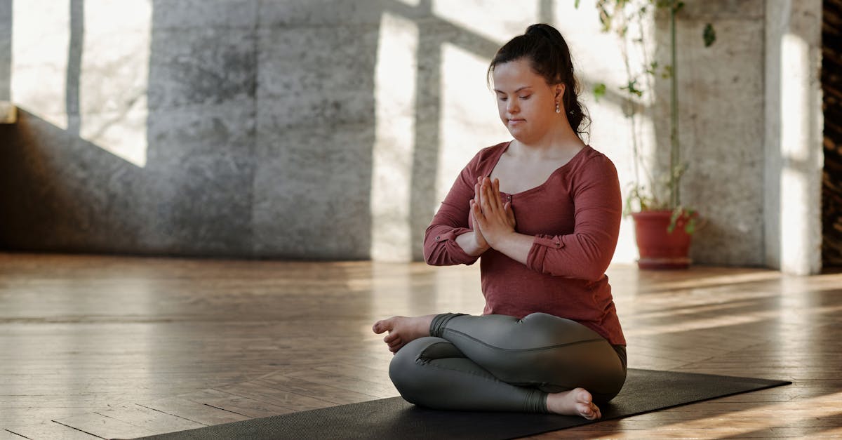 el síndrome del piriforme es una afección neuromuscular que provoca dolor en la región glútea y puede causar molestias en la cadera y la pierna. aprende sobre sus síntomas, causas y tratamientos para aliviar el dolor y mejorar tu calidad de vida.