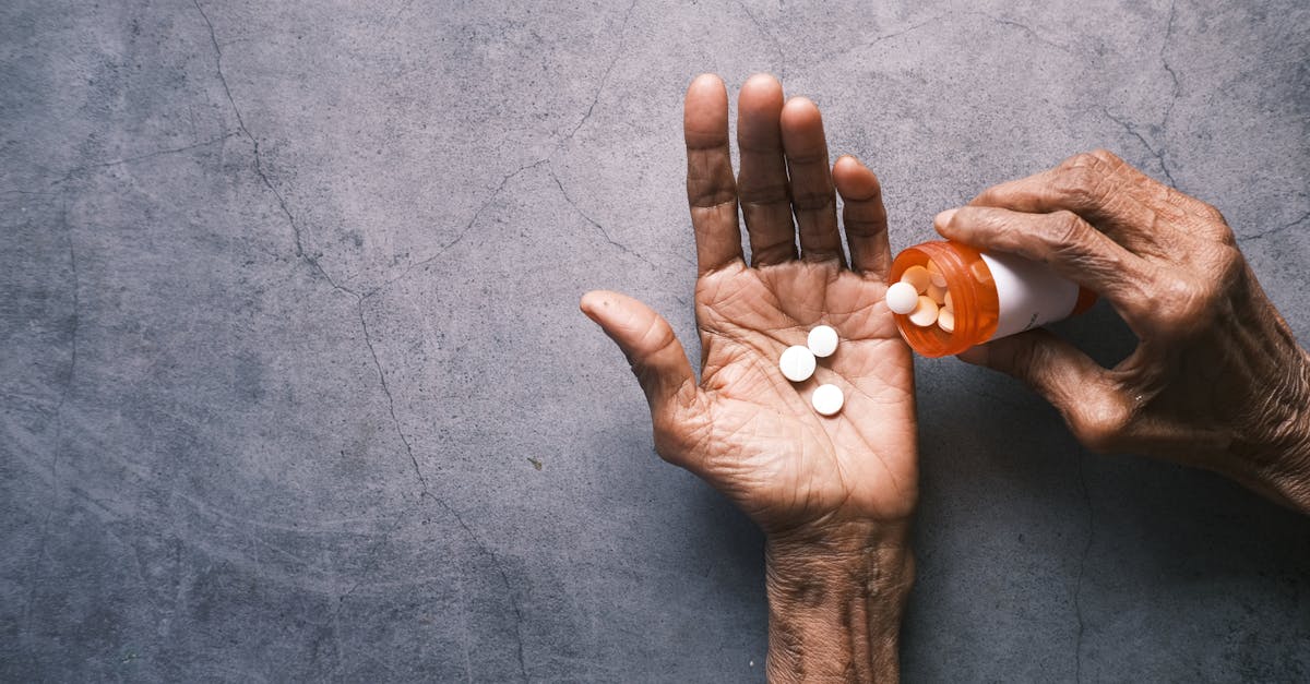 descubre cómo manejar y aliviar las migrañas crónicas con consejos efectivos, tratamientos y estrategias personalizadas para mejorar tu calidad de vida.