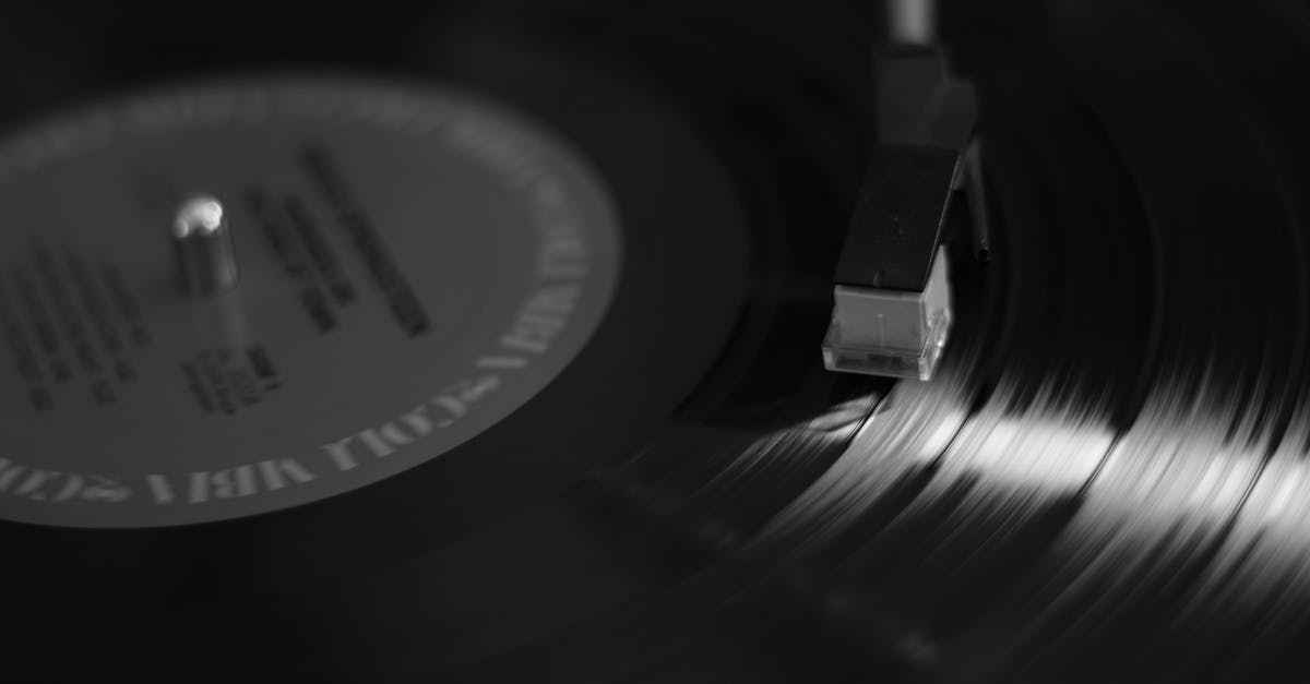 la hernia de disco es una afección común que se produce cuando un disco intervertebral se desplaza o se rompe, causando dolor, debilidad o entumecimiento en las extremidades. descubre los síntomas, tratamientos y consejos para manejar esta condición.