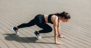 descubre los mejores ejercicios para fortalecer el manguito rotador y mejorar la salud de tus hombros. aprende técnicas efectivas para prevenir lesiones y aumentar tu movilidad con nuestra guía completa sobre ejercicios del manguito rotador.