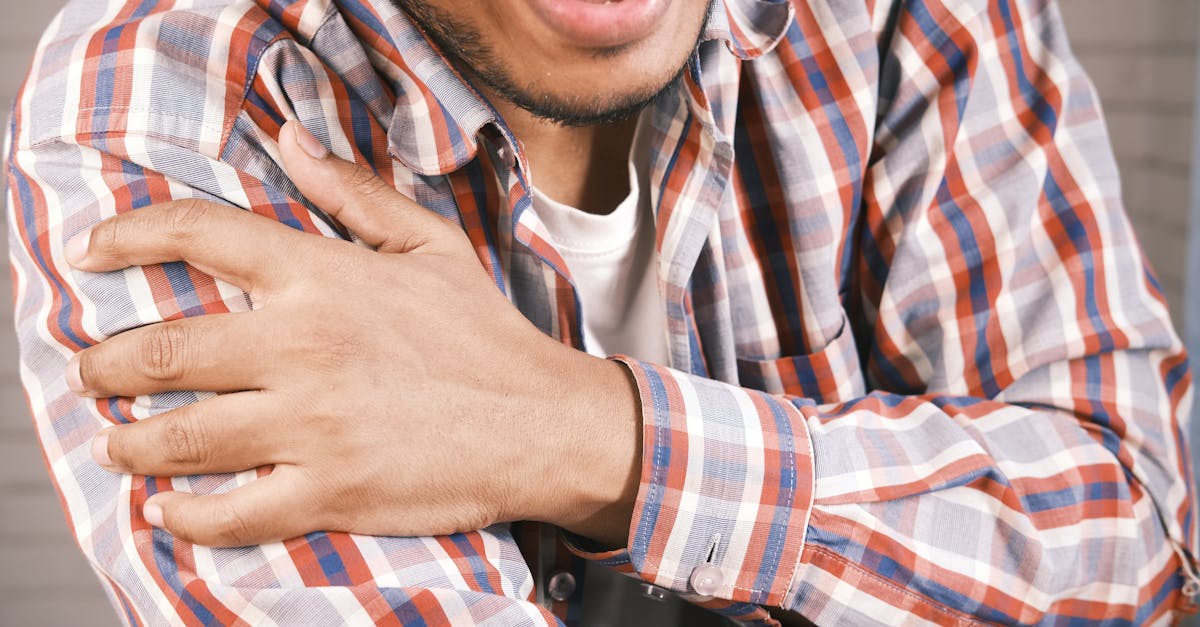 ¿sufres de dolor en el hombro? descubre las causas, síntomas y tratamientos efectivos para aliviar el malestar y recuperar tu movilidad. ¡conoce más sobre el manejo del dolor en el hombro!