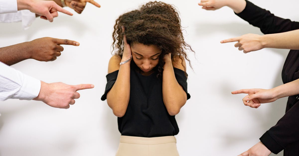 découvrez tout ce que vous devez savoir sur la tension : définition, types, causes et comment la gérer efficacement pour améliorer votre bien-être.