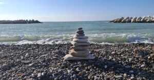descubre el equilibrio natural en tu vida con nuestros productos que promueven un estilo de vida saludable y sostenible. encuentra la armonía entre cuerpo y mente y mejora tu bienestar diario.