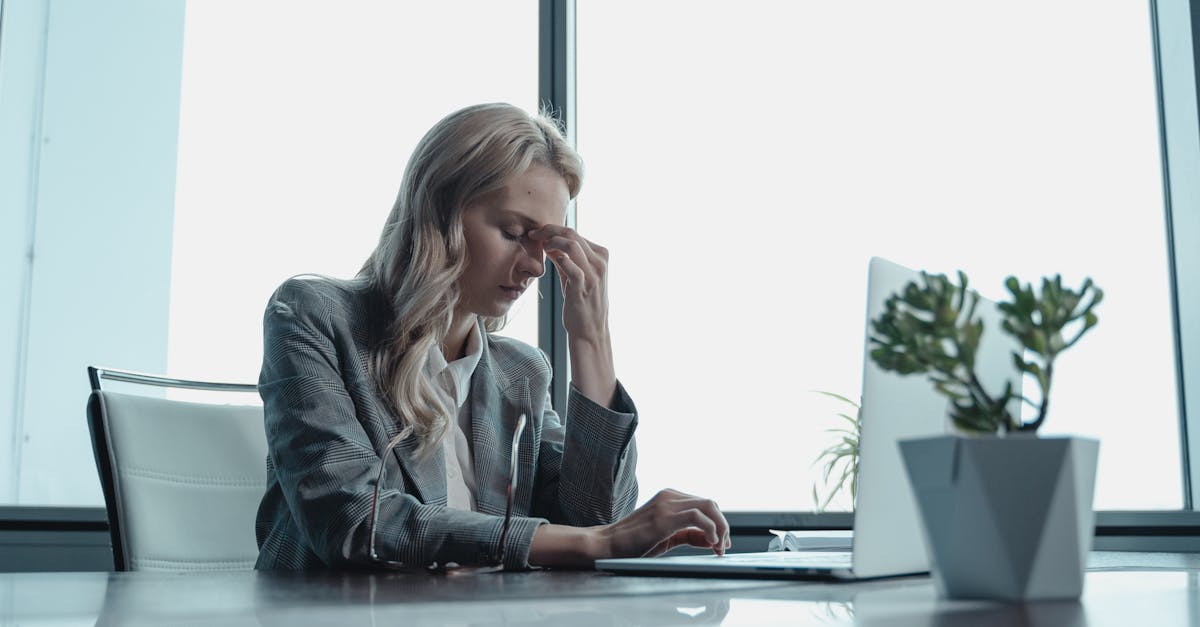 descubre todo sobre las cefaleas tensionales: sus causas, síntomas y tratamientos efectivos para aliviar el dolor y mejorar tu calidad de vida.